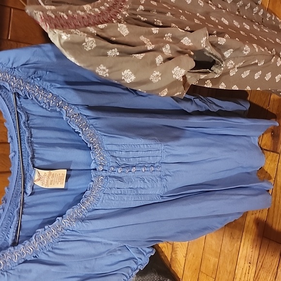 SOLD - Picture 2 of 4